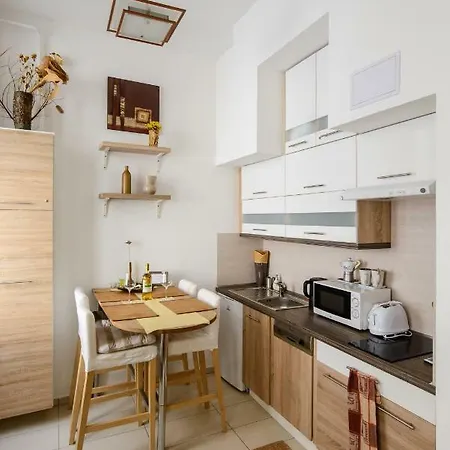 Pearl City Budapeşte