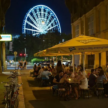 Lägenhet Pearl City Budapest